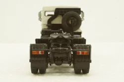 Камаз-65225 тягач 6х6, білий, АвтоИстория 1:43