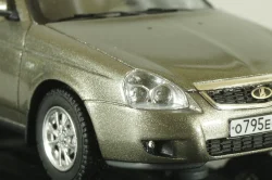 Ваз-2170 Priora Седан 2014 г. серый, 221707, DiP Models 1:43