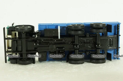 Камаз-5320 бортовой, зеленый/синий, Арек  1:43