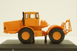 К-700 трактор, оранжевый, Тракторы №120 1:43