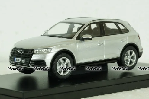 Audi Q5 2017, silver, IScale 1:43