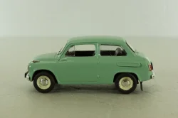 Заз-965 Запорожец зеленый, (ЗАПЕЧАТАННЫЙ) Автолегенды СССР №131, 1:43