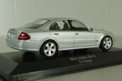 Mercedes E 320 (W211) 2002, silver, B66961948, Minichamps 1:43