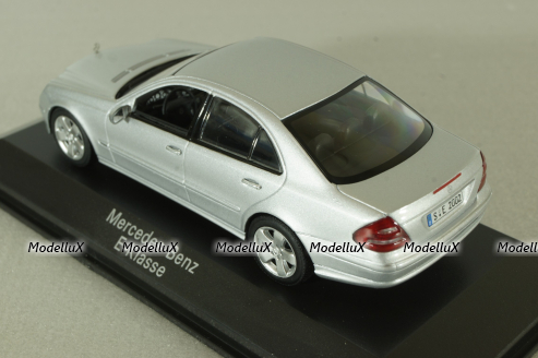 Mercedes E 320 (W211) 2002, silver, B66961948, Minichamps 1:43