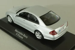 Mercedes E 320 (W211) 2002, silver, B66961948, Minichamps 1:43