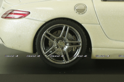 Mercedes SLS AMG (C197) 2010, white, 450741100, Schuco 1:43