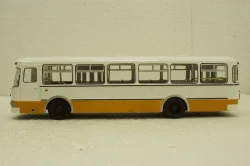 Лиаз-677М, белый/охра, Советский Автобус 1:43