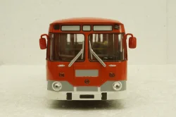 Лиаз-677М, красный/белый, Советский Автобус 1:43