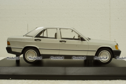 Mercedes 190E (W201) 1982 Silver, 155037004, Minichamps 1:18