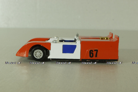 Chaparel 2J, white/red, Mebetoys 1:43