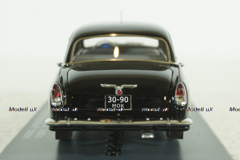 ГАЗ-23Б Волга 1968г. из к/ф "Мертвый сезон", 43421, NEO 1:43