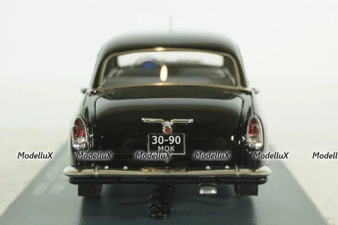 ГАЗ-23Б Волга 1968г. из к/ф "Мертвый сезон", 43421, NEO 1:43