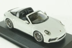 Porsche 911 (992) Targa 4 GTS 2022 Chalk, 410061061, Minichamps 1:43