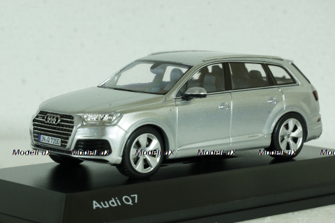 Audi Q7 S Line 2015, silver, 5011407613, Spark 1:43