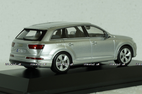 Audi Q7 S Line 2015, silver, 5011407613, Spark 1:43