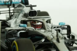 MERCEDES-AMG PETRONAS W10 EQ POWER, HAMILTON 1ST BAHRAIN GP 2019, 413190244, Minichamps 1:43