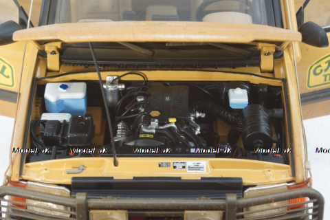 Land Rover Discovery Series I 5-door Camel Trophy Kalimantan 1996, dirty version,  ALM810411, Almost Real 1:18