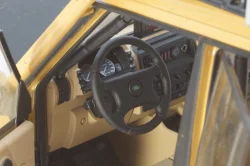 Land Rover Discovery Series I 5-door Camel Trophy Kalimantan 1996, dirty version,  ALM810411, Almost Real 1:18