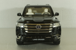 Toyota Land Cruiser 300 2021, black, C0852, Che Zhi 1:18