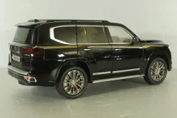 Toyota Land Cruiser 300 2021, black, C0852, Che Zhi 1:18