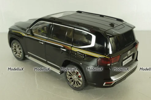 Toyota Land Cruiser 300 2021, black, C0852, Che Zhi 1:18