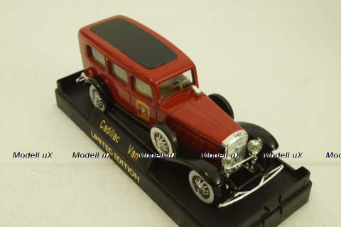 Cadillac Van , Boston Fire Department, Solido 1:43