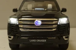 Toyota Land Cruiser 300 2021, black, C0852, Che Zhi 1:18