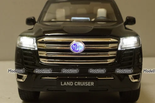 Toyota Land Cruiser 300 2021, black, C0852, Che Zhi 1:18