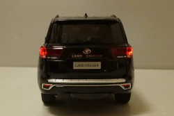 Toyota Land Cruiser 300 2021, black, C0852, Che Zhi 1:18