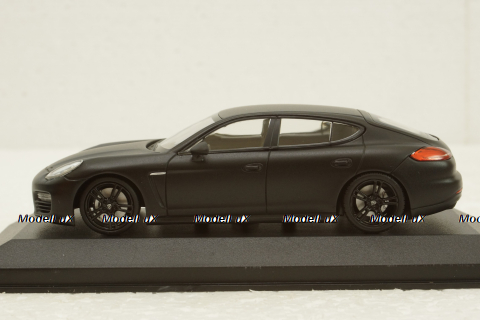 Porsche Panamera Turbo S, 2013, matt black, 940062370, Maxichamps 1:43