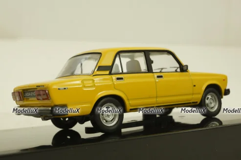 Ваз-2105 Lada 1981, CLC341N, IXO 1:43