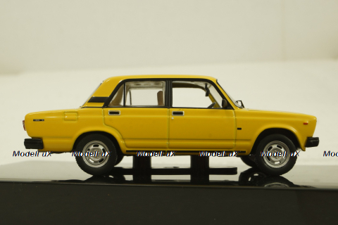 Ваз-2105 Lada 1981, CLC341N, IXO 1:43