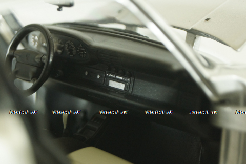 Porsche 911 GT2 (993) Street 1997 Arctic Silver Metallic 180065000, UT Models 1:18