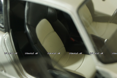 Porsche 911 GT2 (993) Street 1997 Arctic Silver Metallic 180065000, UT Models 1:18