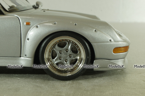 Porsche 911 GT2 (993) Street 1997 Arctic Silver Metallic 180065000, UT Models 1:18
