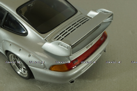 Porsche 911 GT2 (993) Street 1997 Arctic Silver Metallic 180065000, UT Models 1:18