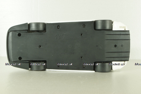 Porsche 911 GT 1 1996, white, 180966600, UT Models 1:18