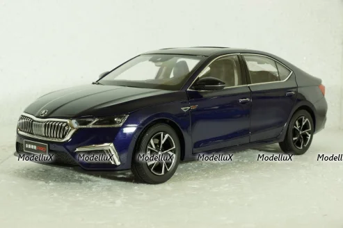 Skoda Octavia PRO (A8) 2021, Blue, Paudi 1:18 Без коробки!