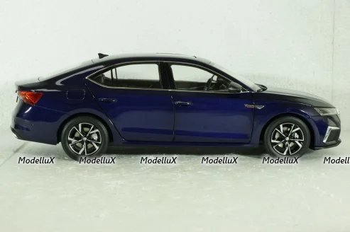 Skoda Octavia PRO (A8) 2021, Blue, Paudi 1:18 Без коробки!