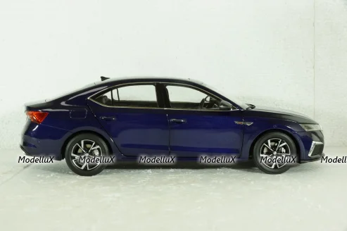 Skoda Octavia PRO (A8) 2021, Blue, Paudi 1:18 Без коробки!