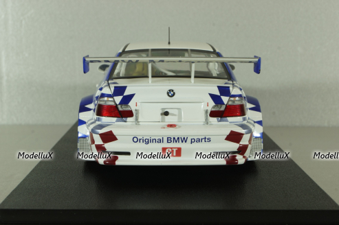 BMW M3 GTR (E46) Le Mans #42 2001 Minichamps 1:18