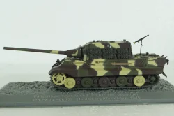 Panzerjager Tiger  Ausf.B (Sd.Kfz.186) Jagdtiger, Heidelberg (Germany)1945, Altaya 1:72