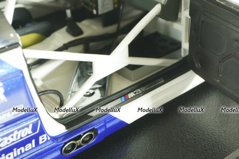 BMW M3 GTR (E46) Le Mans #42 2001 Minichamps 1:18
