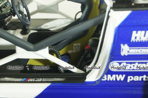 BMW M3 GTR (E46) Le Mans #42 2001 Minichamps 1:18