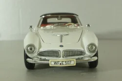BMW 507 cabriolet 1956, white, Revell 1:18