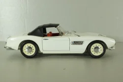 BMW 507 cabriolet 1956, white, Revell 1:18