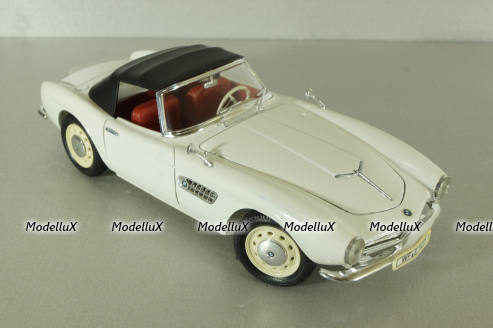 BMW 507 cabriolet 1956, white, Revell 1:18