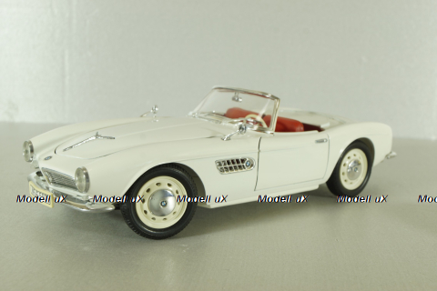 BMW 507 cabriolet 1956, white, Revell 1:18