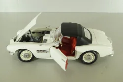 BMW 507 cabriolet 1956, white, Revell 1:18