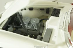 BMW 507 cabriolet 1956, white, Revell 1:18